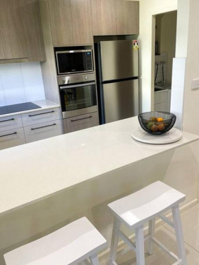CBD Esplanade Location - Quiet & Comfortable
